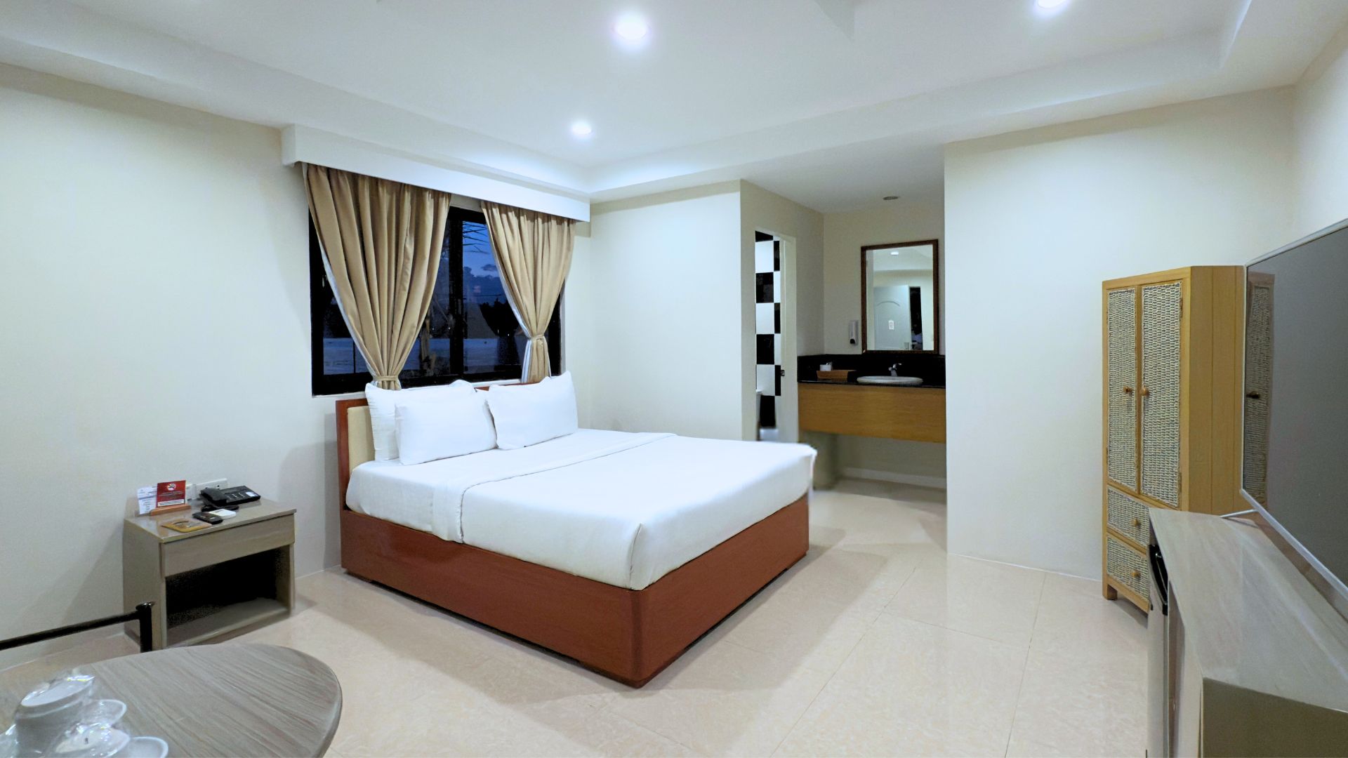 3-Bedroom Beachfront Villa