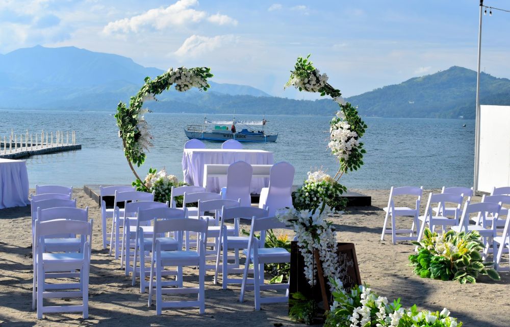 Stay at {{BEST_PROPERTY_KEYWORD}} in Mojica St, Subic, 2209 Zambales, Philippines with amazing offers